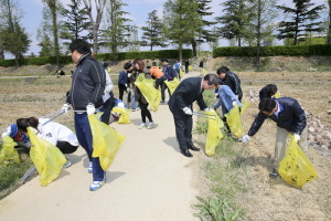 2013.04.19. 교내 청소